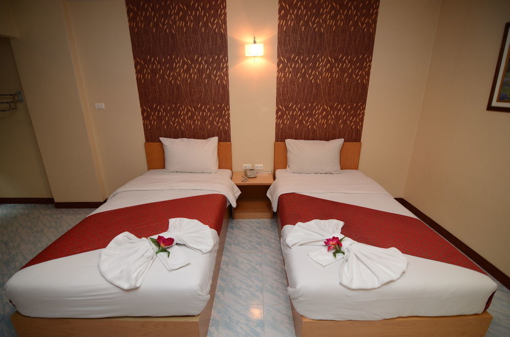 Oyo 257 Sea Paradise Hotel Sattahip Εξωτερικό φωτογραφία