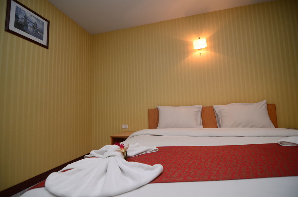 Oyo 257 Sea Paradise Hotel Sattahip Εξωτερικό φωτογραφία