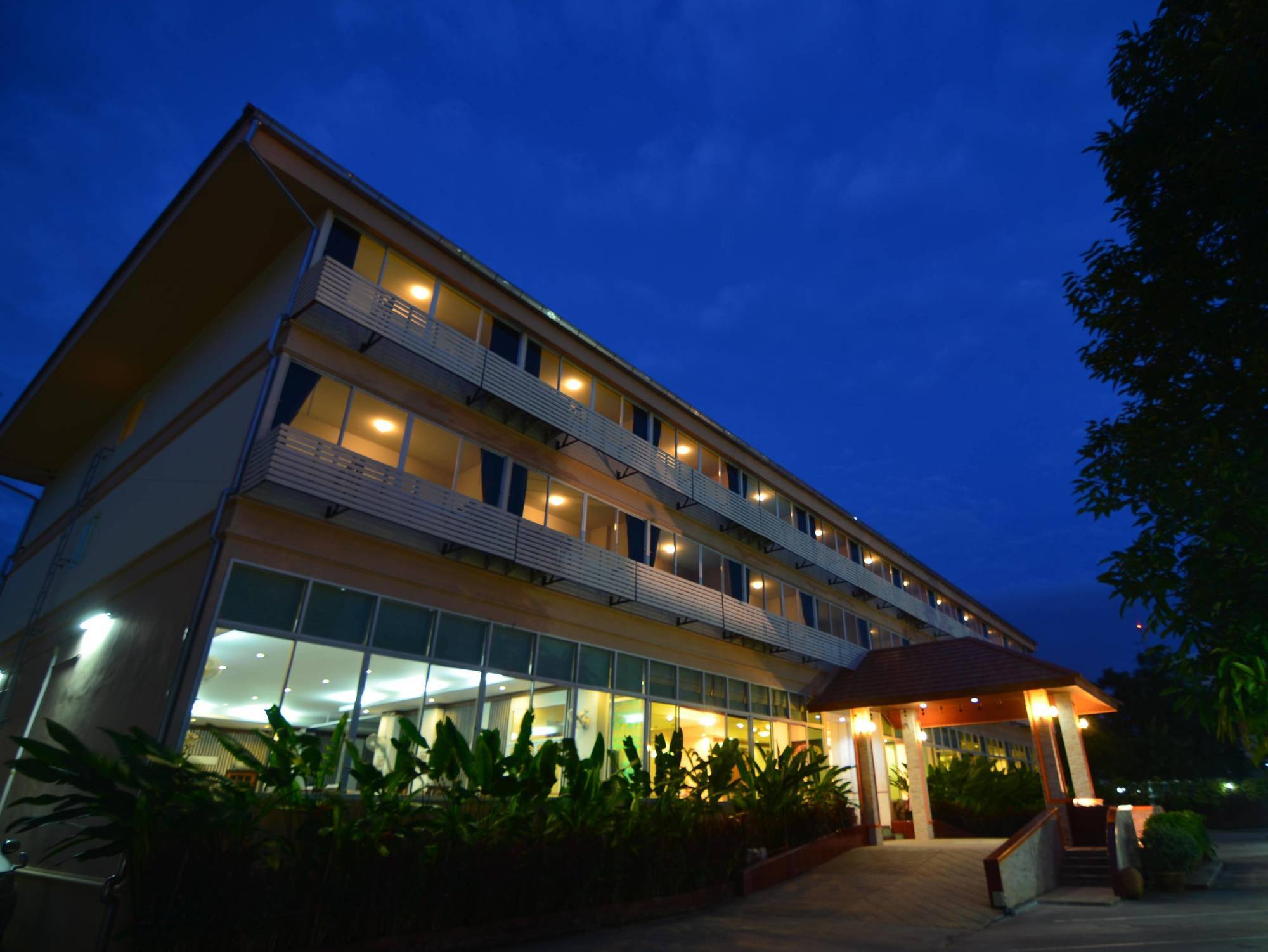Oyo 257 Sea Paradise Hotel Sattahip Εξωτερικό φωτογραφία
