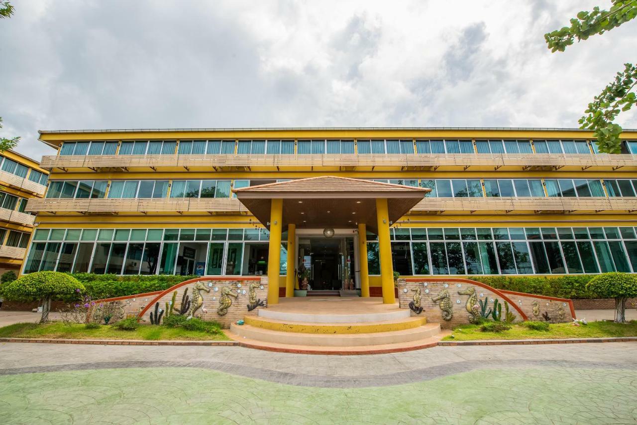 Oyo 257 Sea Paradise Hotel Sattahip Εξωτερικό φωτογραφία